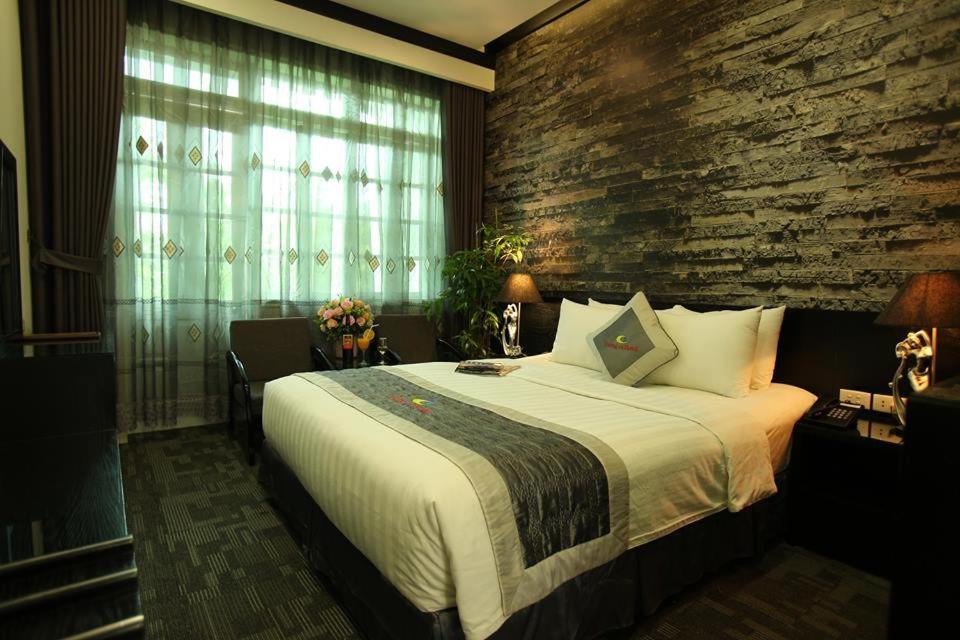 Tuong VI Hotel Хайфон Экстерьер фото
